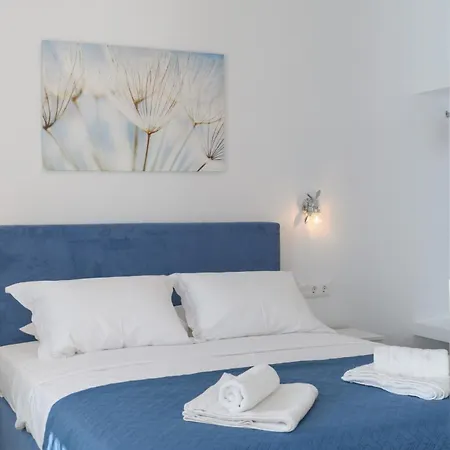 Sunny & Blue 3 Apartment *