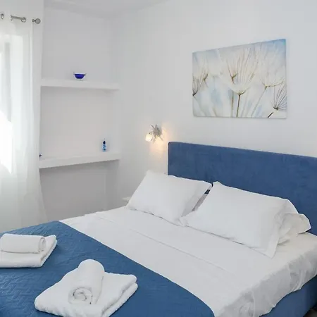 Sunny&blue 3 * Paraspori (Paros)