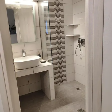 Sunny & Blue 3 Apartment *