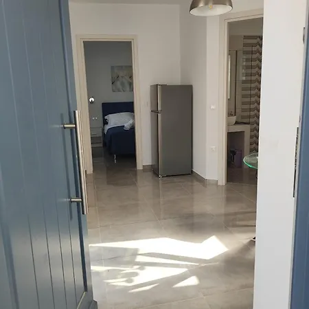 Sunny & Blue 3 Paraspori (Paros)