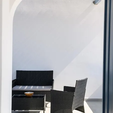 Sunny&blue 3 * Paraspori (Paros)