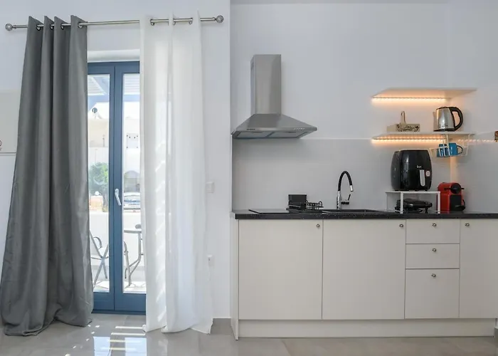 Sunny & Blue 3 Paraspori (Paros)