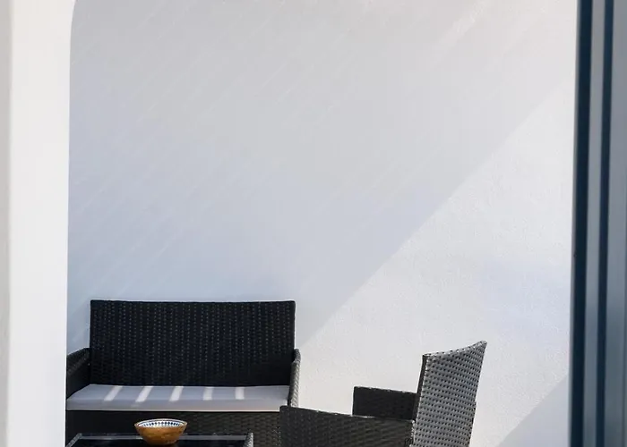 Sunny & Blue 3 * Paraspori (Paros)